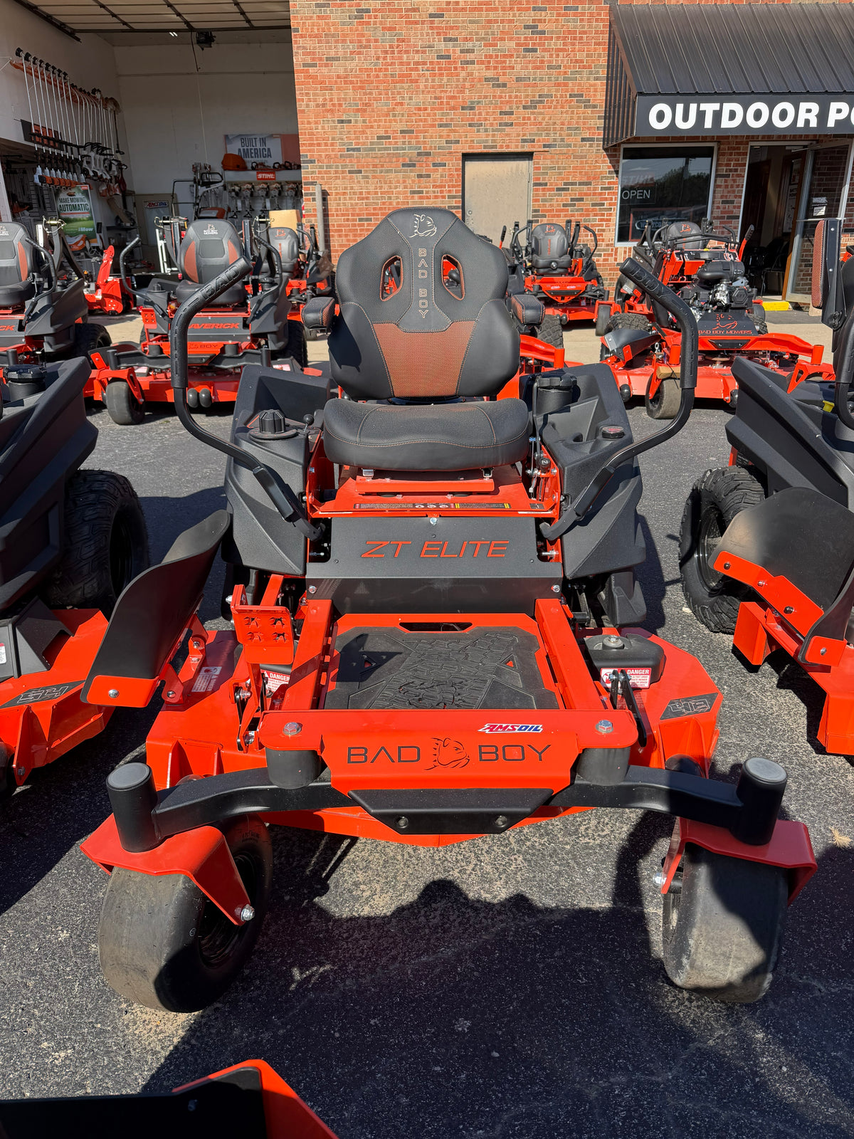 ZT Elitie 48 in Zero Turn Mower